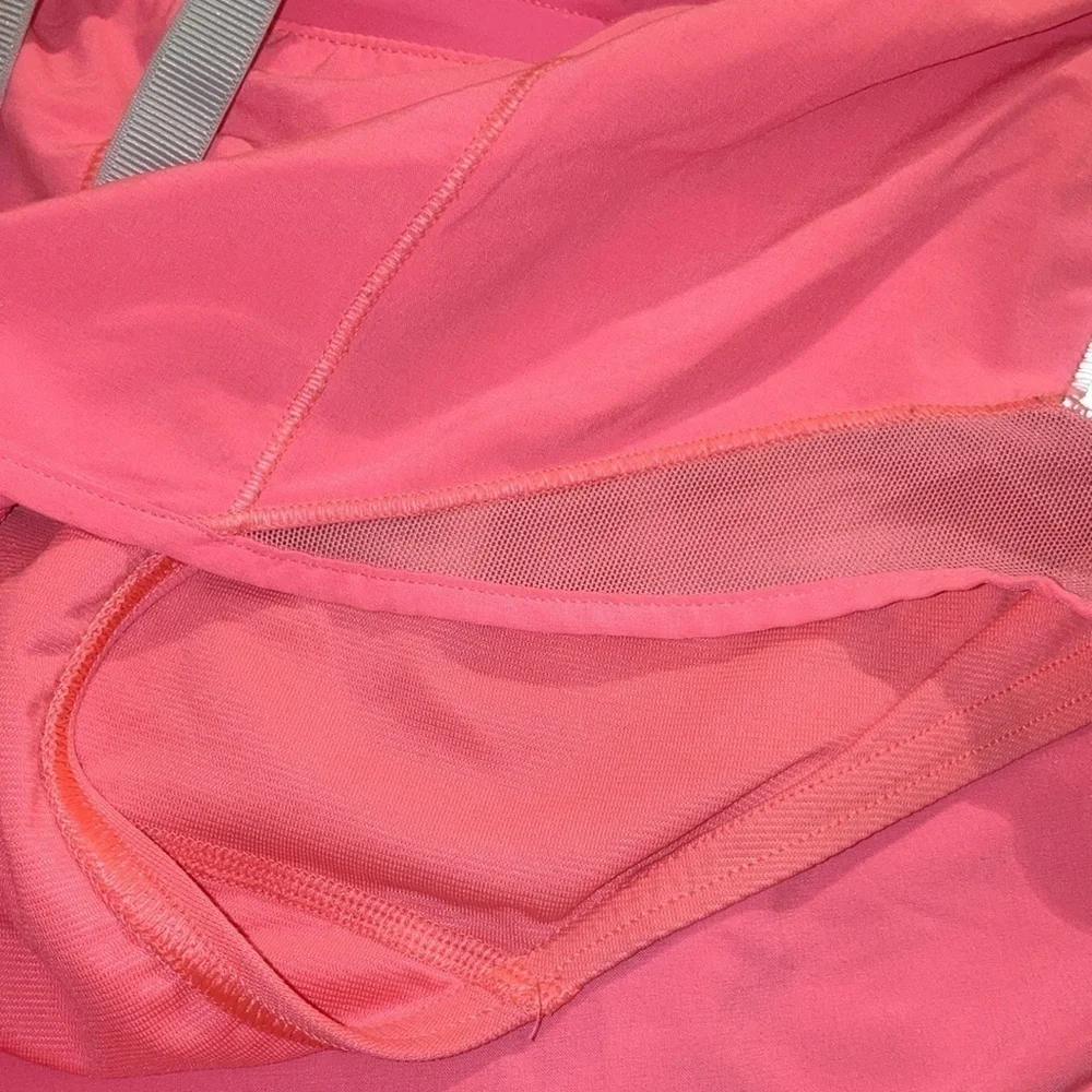 Lululemon Hotty Hot Short 2”  Flash Light Size 6 - Picture 14 of 15